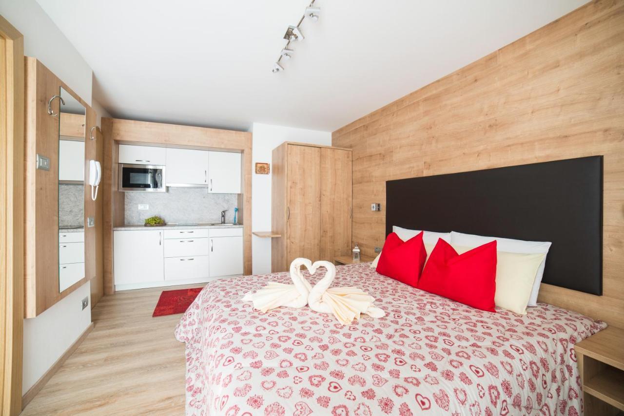 Residence Ravisa Dolomites セルヴァ・ディ・ヴァル・ガルデーナ エクステリア 写真