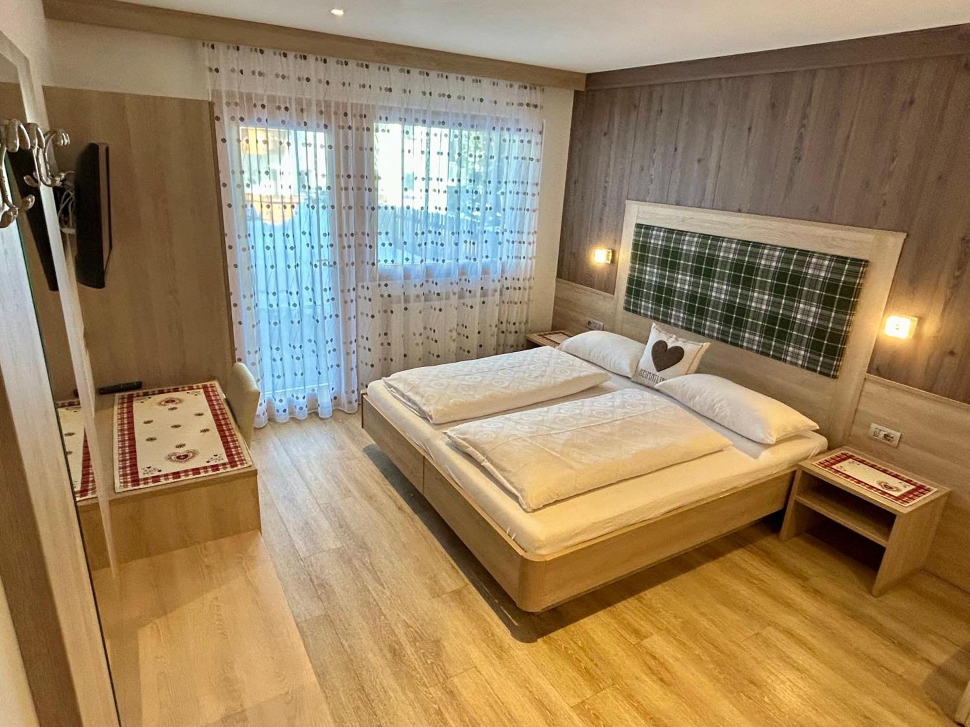 Residence Ravisa Dolomites セルヴァ・ディ・ヴァル・ガルデーナ エクステリア 写真